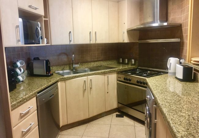 Apartment in Dubai - Spacious Apt w/ Sea View on The Palm Apartment in Dubai - Spacious Apt w/ Sea View on The Palm