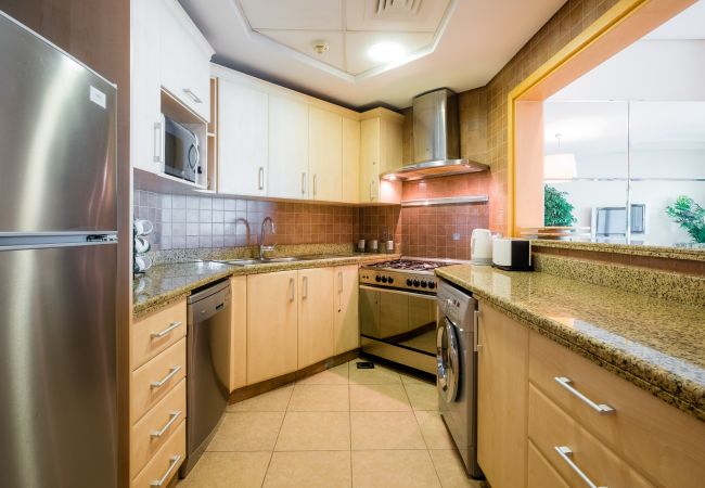 Apartment in Dubai - Spacious Apt w/ Sea View on The Palm Apartment in Dubai - Spacious Apt w/ Sea View on The Palm