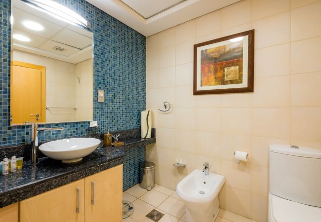 Apartment in Dubai - Spacious Apt w/ Sea View on The Palm Apartment in Dubai - Spacious Apt w/ Sea View on The Palm