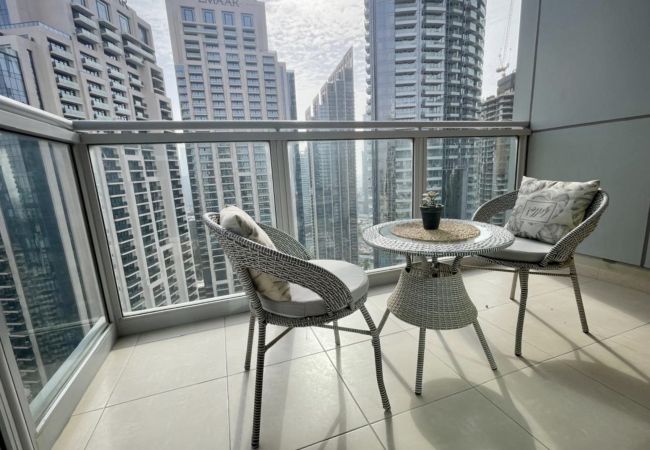Apartment in Dubai - Exclusive Apt w/ Burj Khalifa Next Door Apartment in Dubai - Exclusive Apt w/ Burj Khalifa Next Door