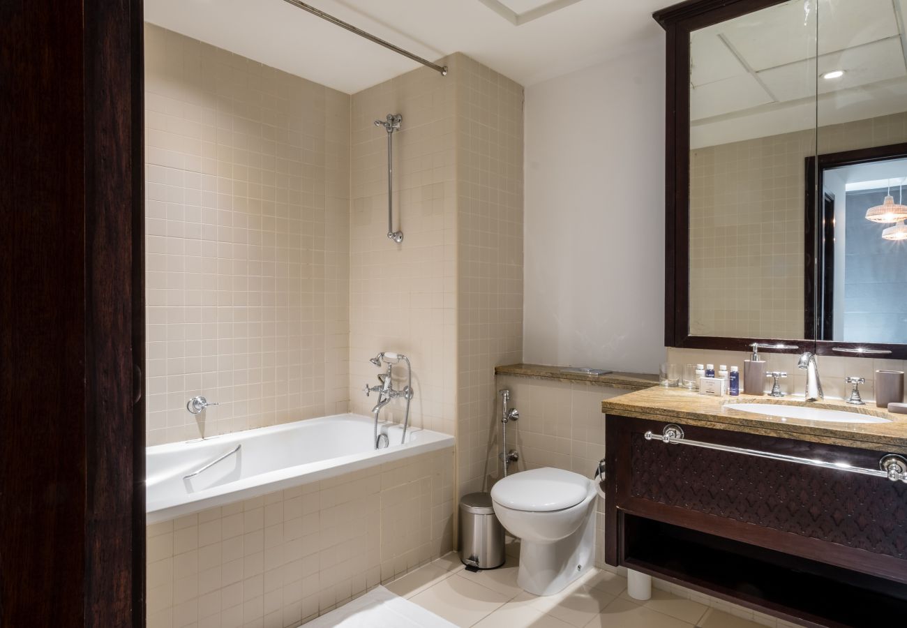 Apartment in Dubai - Exclusive Apt w/ Burj Khalifa Next Door