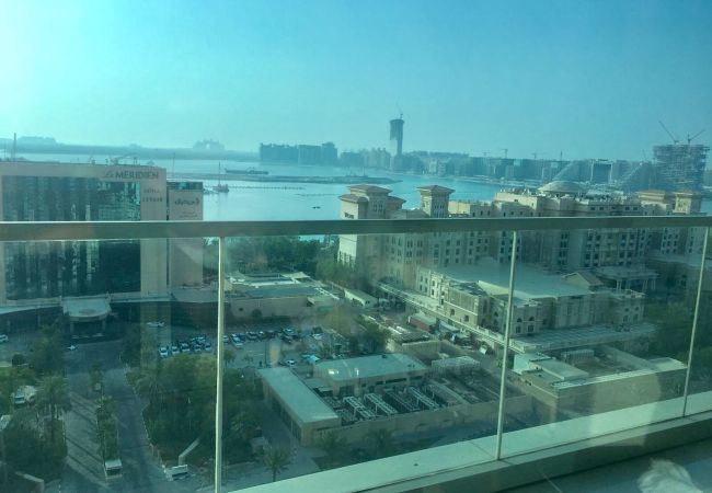Apartment in Dubai - Chic Marina Apt w/ Palm Jumeirah & Sea Views  Apartment in Dubai - Chic Marina Apt w/ Palm Jumeirah & Sea Views