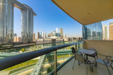 Apartment in Dubai - 5* Apt in Architectural Marvel of Dubai