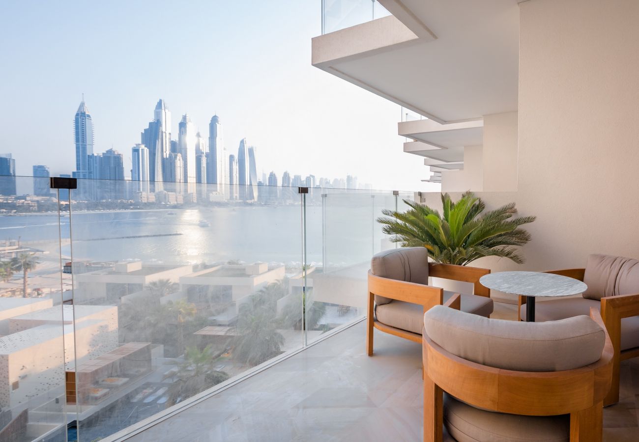 Holiday rental with sea views at Five Hotel in Palm Jumeirah Dubai