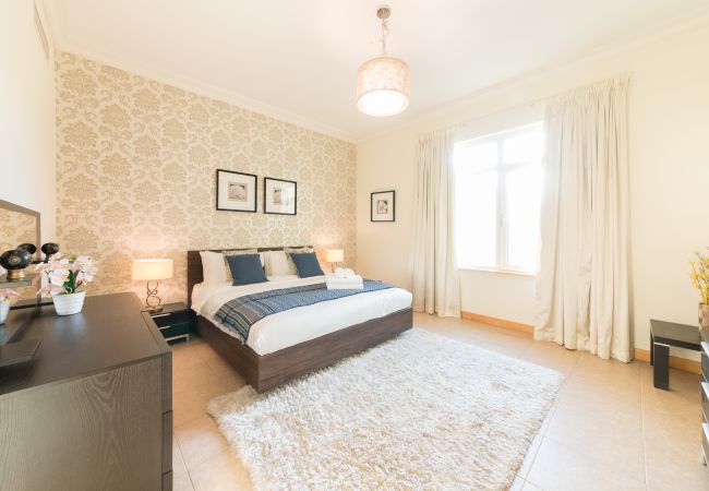 Apartment in Dubai - Spacious Luxury Apt on The Palm w/ Beach Access Apartment in Dubai - Spacious Luxury Apt on The Palm w/ Beach Access