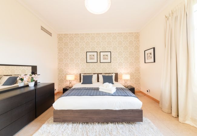 Apartment in Dubai - Spacious Luxury Apt on The Palm w/ Beach Access Apartment in Dubai - Spacious Luxury Apt on The Palm w/ Beach Access