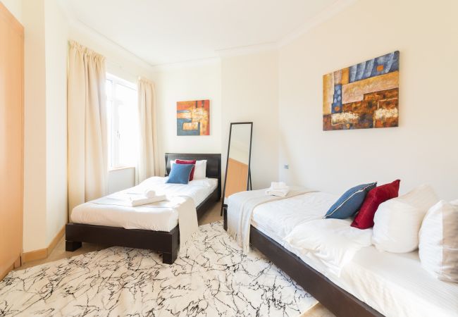 Apartment in Dubai - Spacious Luxury Apt on The Palm w/ Beach Access Apartment in Dubai - Spacious Luxury Apt on The Palm w/ Beach Access