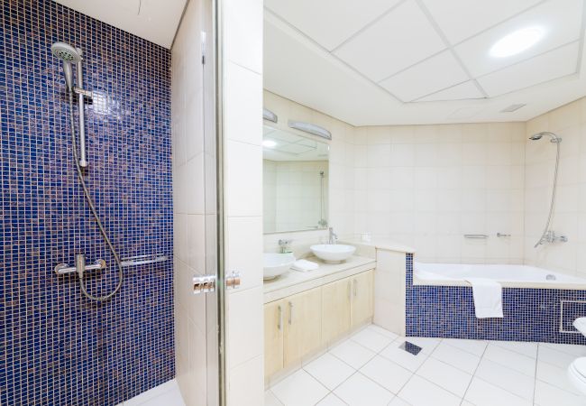 Apartment in Dubai - Spacious Luxury Apt on The Palm w/ Beach Access Apartment in Dubai - Spacious Luxury Apt on The Palm w/ Beach Access