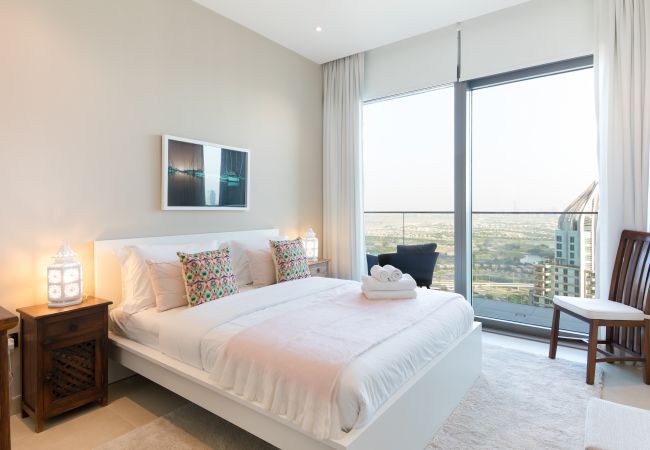 Apartment in Dubai - Vibrant Luxury Apt w/ Stunning Marina Views Apartment in Dubai - Vibrant Luxury Apt w/ Stunning Marina Views