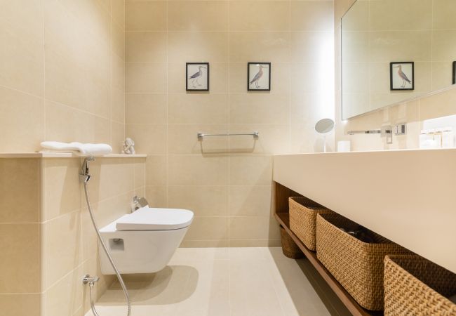 Apartment in Dubai - Vibrant Luxury Apt w/ Stunning Marina Views Apartment in Dubai - Vibrant Luxury Apt w/ Stunning Marina Views