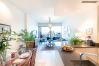 Apartment in Dubai - Vibrant Luxury Apt w/ Stunning Marina Views Apartment in Dubai - Vibrant Luxury Apt w/ Stunning Marina Views