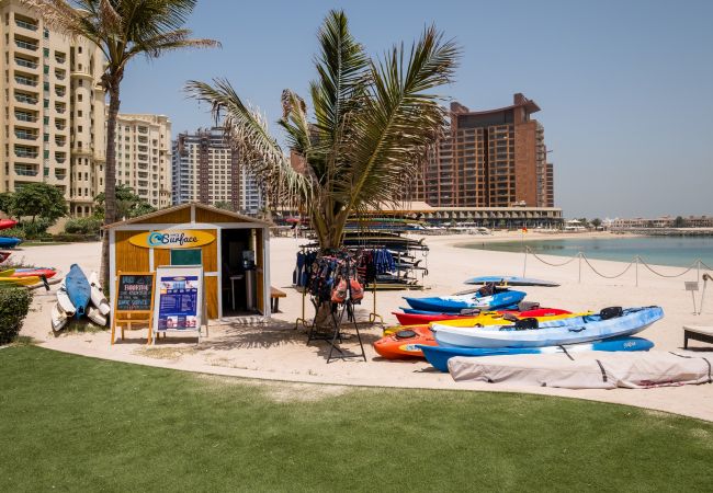 Apartment in Dubai - Beach Access Apt w/ Burj & Sea Views on The Palm