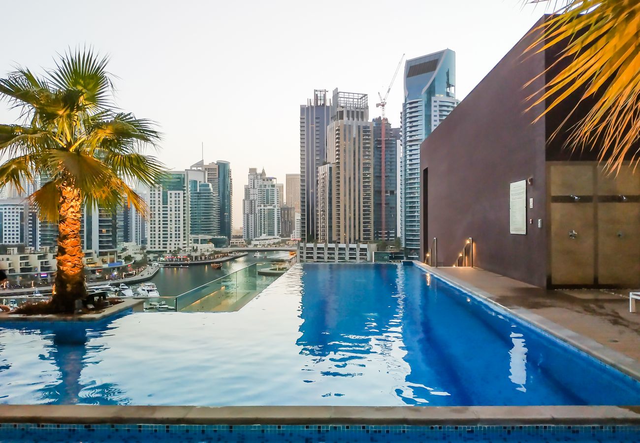 Apartment in Dubai - Stylish Luxe Apt in Dubai Marina nxt to Beach