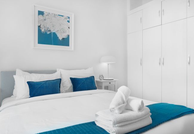 Apartment in Dubai - Beautiful Chic Apt w/Full Marina View Nxt 2 Beach  Apartment in Dubai - Beautiful Chic Apt w/Full Marina View Nxt 2 Beach