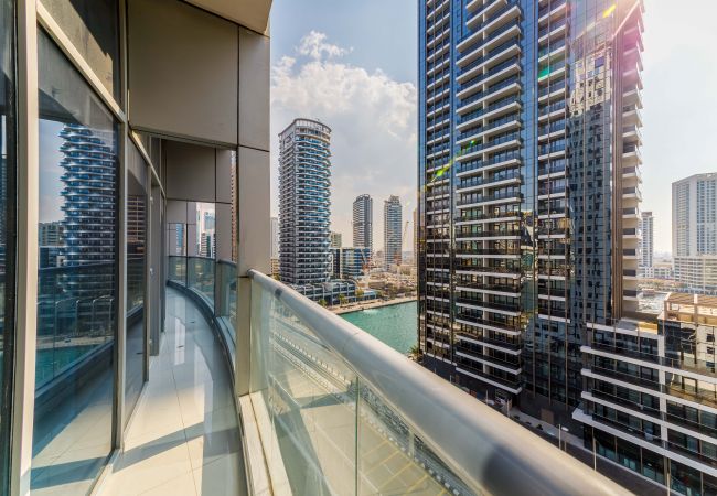 Apartment in Dubai - Beautiful Chic Apt w/Full Marina View Nxt 2 Beach  Apartment in Dubai - Beautiful Chic Apt w/Full Marina View Nxt 2 Beach