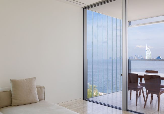 Apartment in Dubai - Designer Apt w/Full Sea Vw & World-Class Facilities Apartment in Dubai - Designer Apt w/Full Sea Vw & World-Class Facilities