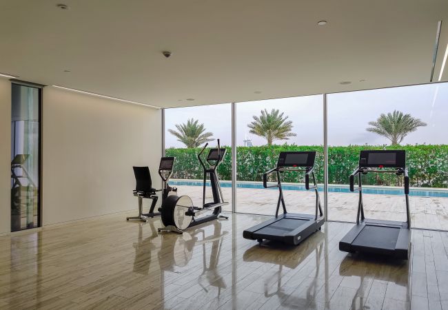 Apartment in Dubai - Designer Apt w/Full Sea Vw & World-Class Facilities Apartment in Dubai - Designer Apt w/Full Sea Vw & World-Class Facilities