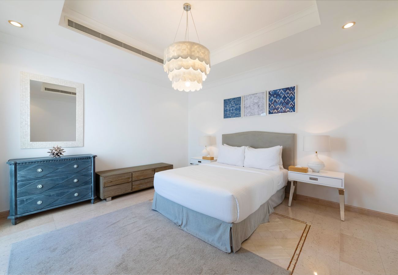 Villa in Dubai - 5* Villa w/ Private Pool/Beach on Palm Jumeirah