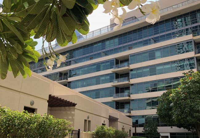 Apartment in Dubai - Deluxe Marina Duplex w/Waterfront Vw Nxt to Beach Apartment in Dubai - Deluxe Marina Duplex w/Waterfront Vw Nxt to Beach