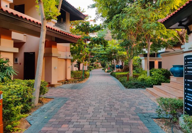 Studio in Dubai - 5* Resort stay on Palm Jumeirah w/ Sea View Studio in Dubai - 5* Resort stay on Palm Jumeirah w/ Sea View