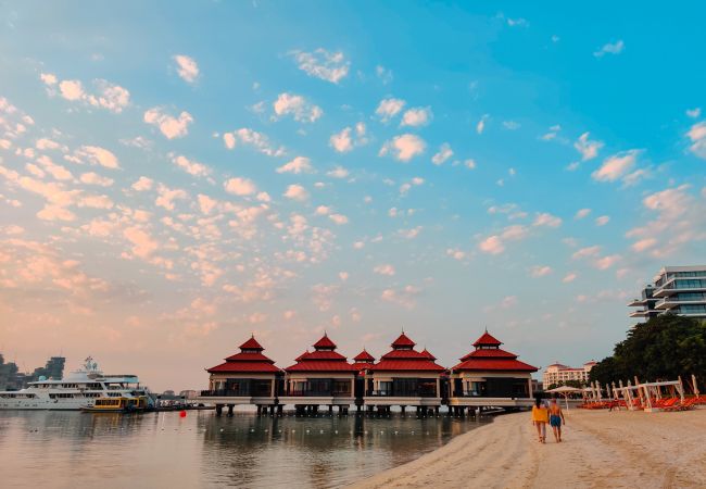 Studio in Dubai - 5* Resort stay on Palm Jumeirah w/ Sea View Studio in Dubai - 5* Resort stay on Palm Jumeirah w/ Sea View