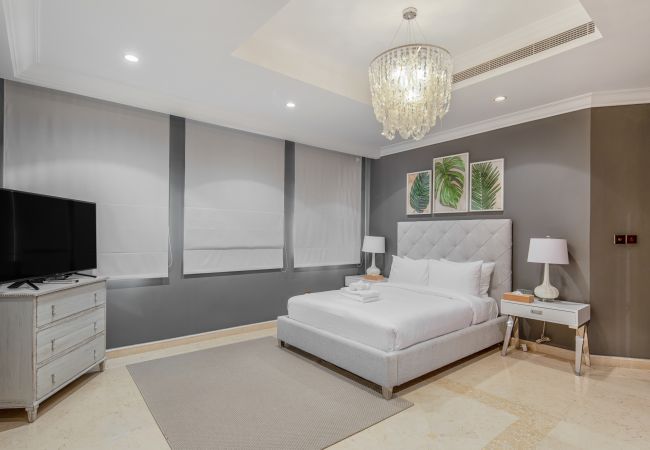 Villa in Dubai - Prvt Pool & Beach! in Luxury Palm Jumeirah Villa Villa in Dubai - Prvt Pool & Beach! in Luxury Palm Jumeirah Villa