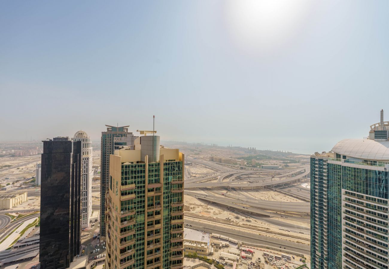 Apartment in Dubai - Lovely Apt w/ Lake Walkways Close to JBR Beach