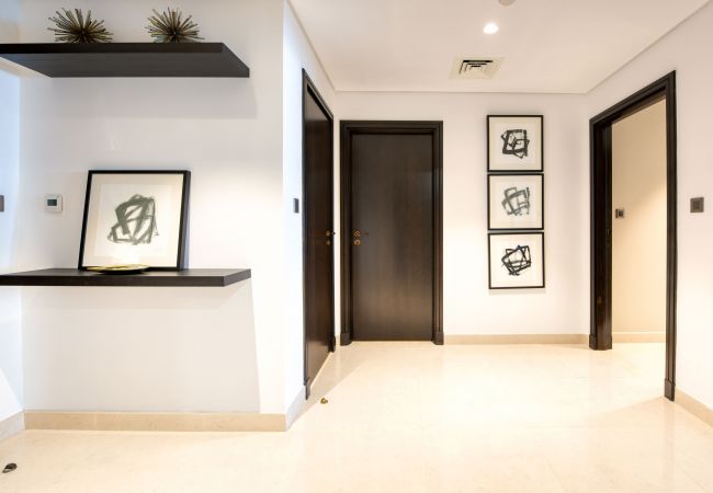 Apartment in Dubai - Luxury Palm Property w/ Beach & Sea View Apartment in Dubai - Luxury Palm Property w/ Beach & Sea View