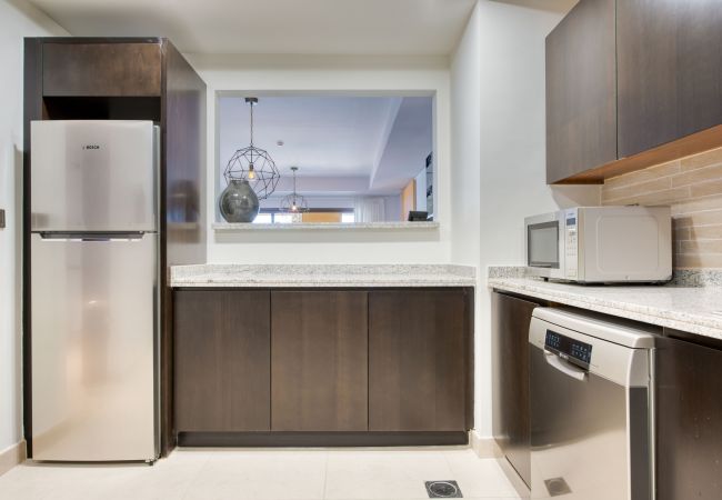 Apartment in Dubai - Luxury Palm Property w/ Beach & Sea View Apartment in Dubai - Luxury Palm Property w/ Beach & Sea View