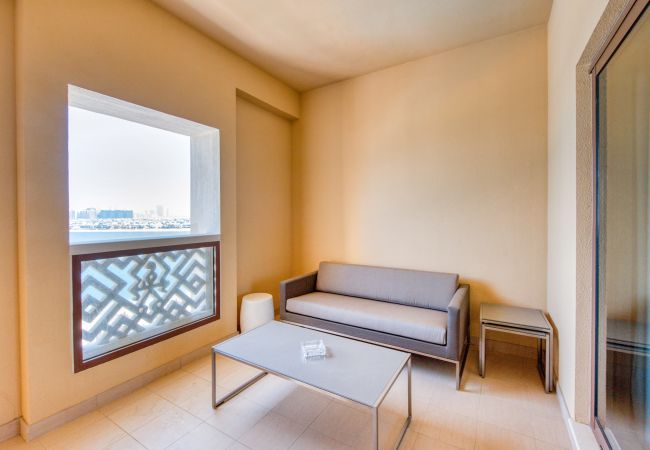 Apartment in Dubai - Luxury Palm Property w/ Beach & Sea View Apartment in Dubai - Luxury Palm Property w/ Beach & Sea View