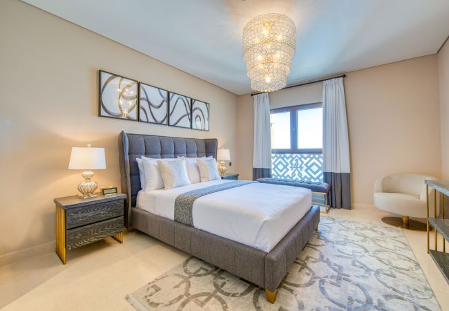 Apartment in Dubai - Luxury Palm Property w/ Beach & Sea View Apartment in Dubai - Luxury Palm Property w/ Beach & Sea View