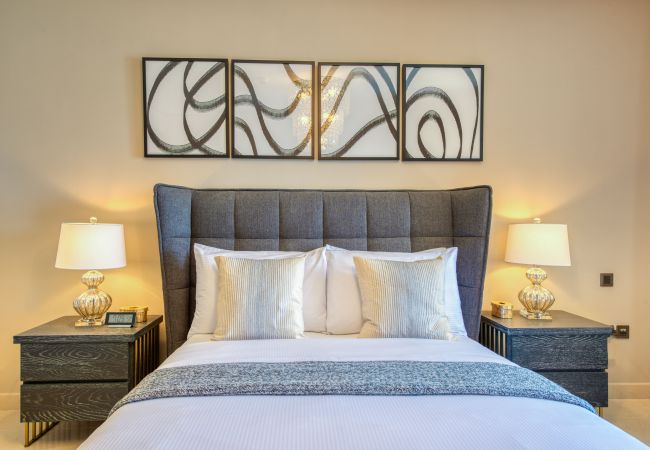 Apartment in Dubai - Luxury Palm Property w/ Beach & Sea View Apartment in Dubai - Luxury Palm Property w/ Beach & Sea View