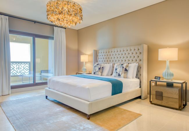 Apartment in Dubai - Luxury Palm Property w/ Beach & Sea View Apartment in Dubai - Luxury Palm Property w/ Beach & Sea View