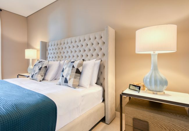 Apartment in Dubai - Luxury Palm Property w/ Beach & Sea View Apartment in Dubai - Luxury Palm Property w/ Beach & Sea View