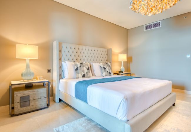 Apartment in Dubai - Luxury Palm Property w/ Beach & Sea View Apartment in Dubai - Luxury Palm Property w/ Beach & Sea View