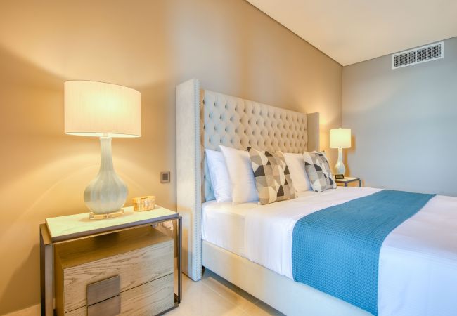 Apartment in Dubai - Luxury Palm Property w/ Beach & Sea View Apartment in Dubai - Luxury Palm Property w/ Beach & Sea View