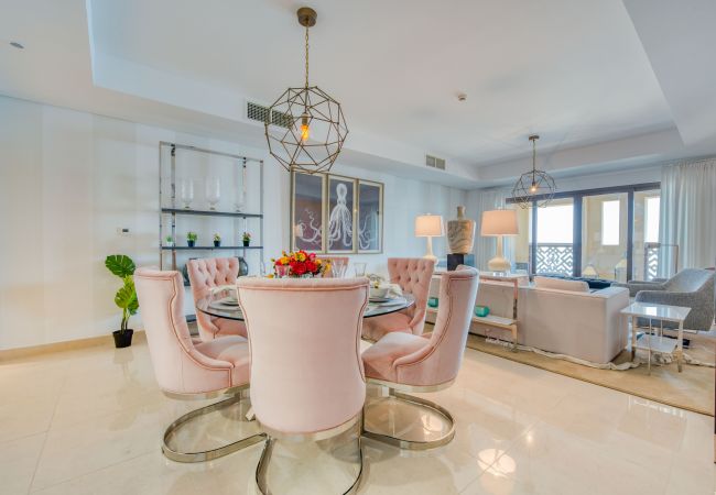 Apartment in Dubai - Luxury Palm Property w/ Beach & Sea View Apartment in Dubai - Luxury Palm Property w/ Beach & Sea View