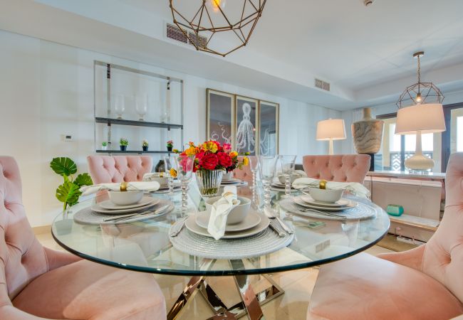 Apartment in Dubai - Luxury Palm Property w/ Beach & Sea View Apartment in Dubai - Luxury Palm Property w/ Beach & Sea View
