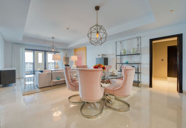 Apartment in Dubai - Luxury Palm Property w/ Beach & Sea View Apartment in Dubai - Luxury Palm Property w/ Beach & Sea View