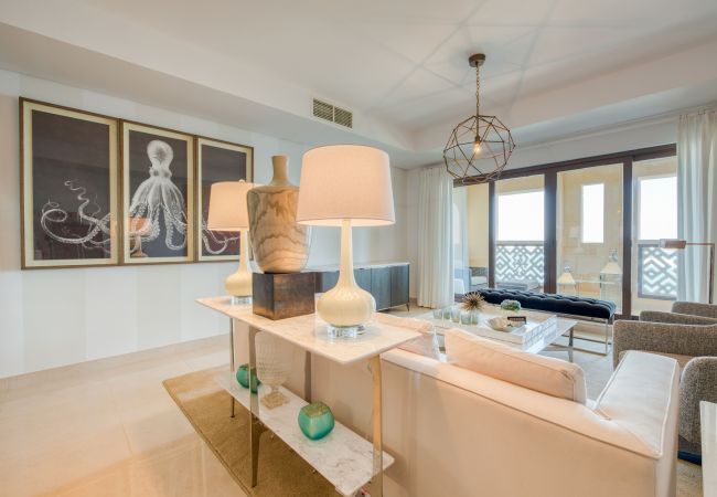 Apartment in Dubai - Luxury Palm Property w/ Beach & Sea View Apartment in Dubai - Luxury Palm Property w/ Beach & Sea View