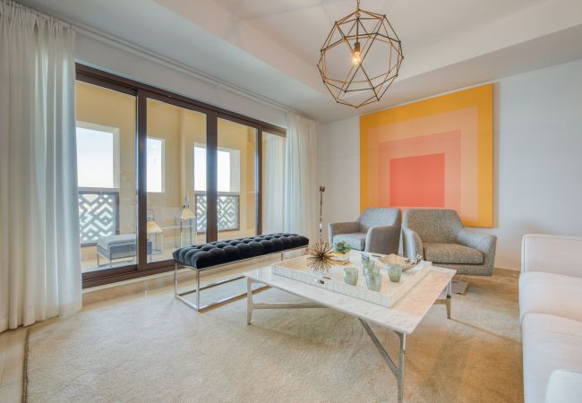 Apartment in Dubai - Luxury Palm Property w/ Beach & Sea View Apartment in Dubai - Luxury Palm Property w/ Beach & Sea View