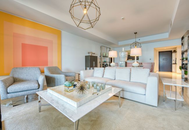 Apartment in Dubai - Luxury Palm Property w/ Beach & Sea View Apartment in Dubai - Luxury Palm Property w/ Beach & Sea View
