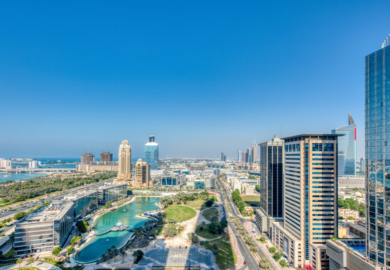 Apartment in Dubai - Lovely Apt w/ Sea Views Close to the Beach