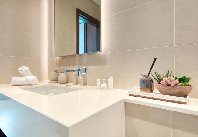 Apartment in Dubai - Stylish Luxe Apt in Dubai Marina nxt to Beach Apartment in Dubai - Stylish Luxe Apt in Dubai Marina nxt to Beach