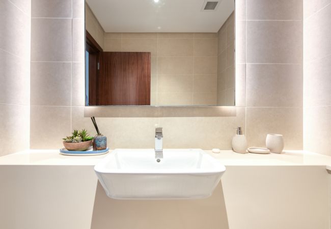 Apartment in Dubai - Stylish Luxe Apt in Dubai Marina nxt to Beach Apartment in Dubai - Stylish Luxe Apt in Dubai Marina nxt to Beach