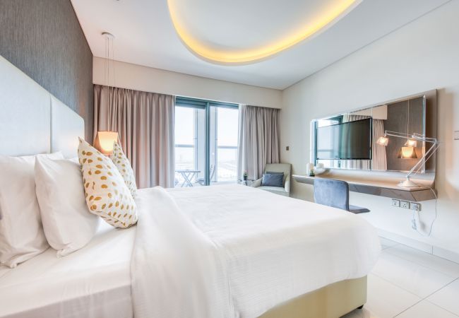 Apartment in Dubai - Cool Dubai Apt next Burj Khalifa & Design District Apartment in Dubai - Cool Dubai Apt next Burj Khalifa & Design District