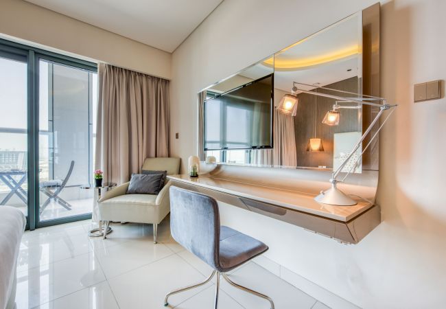 Apartment in Dubai - Cool Dubai Apt next Burj Khalifa & Design District Apartment in Dubai - Cool Dubai Apt next Burj Khalifa & Design District