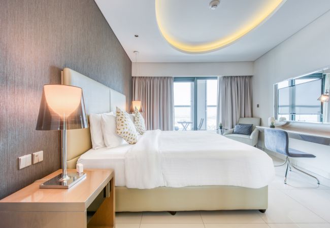 Apartment in Dubai - Cool Dubai Apt next Burj Khalifa & Design District Apartment in Dubai - Cool Dubai Apt next Burj Khalifa & Design District