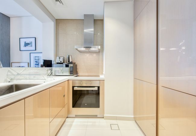 Apartment in Dubai - Cool Dubai Apt next Burj Khalifa & Design District Apartment in Dubai - Cool Dubai Apt next Burj Khalifa & Design District