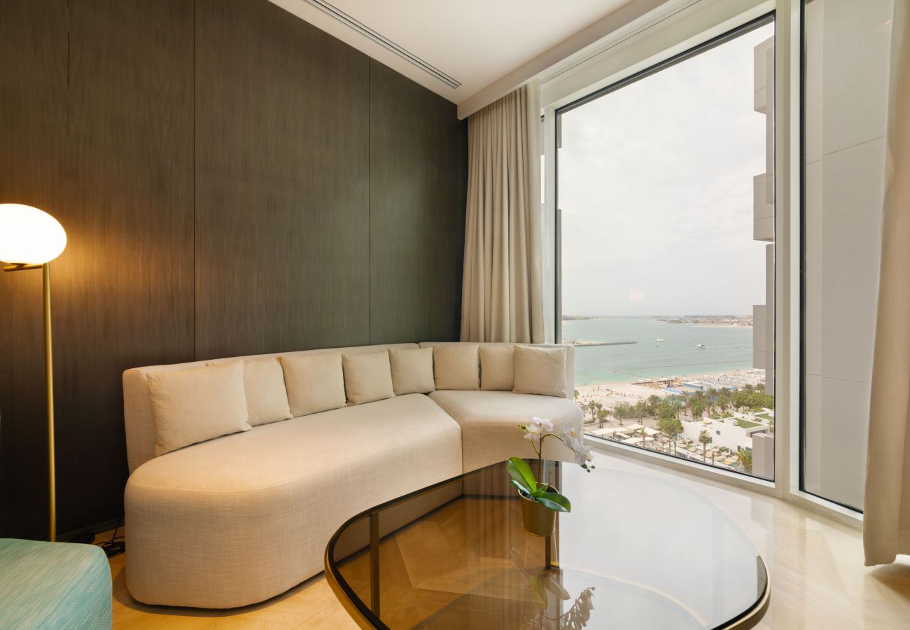 Apartment in Dubai - Elegant & Sleek Apt w/ Sea Views at FIVE Palm